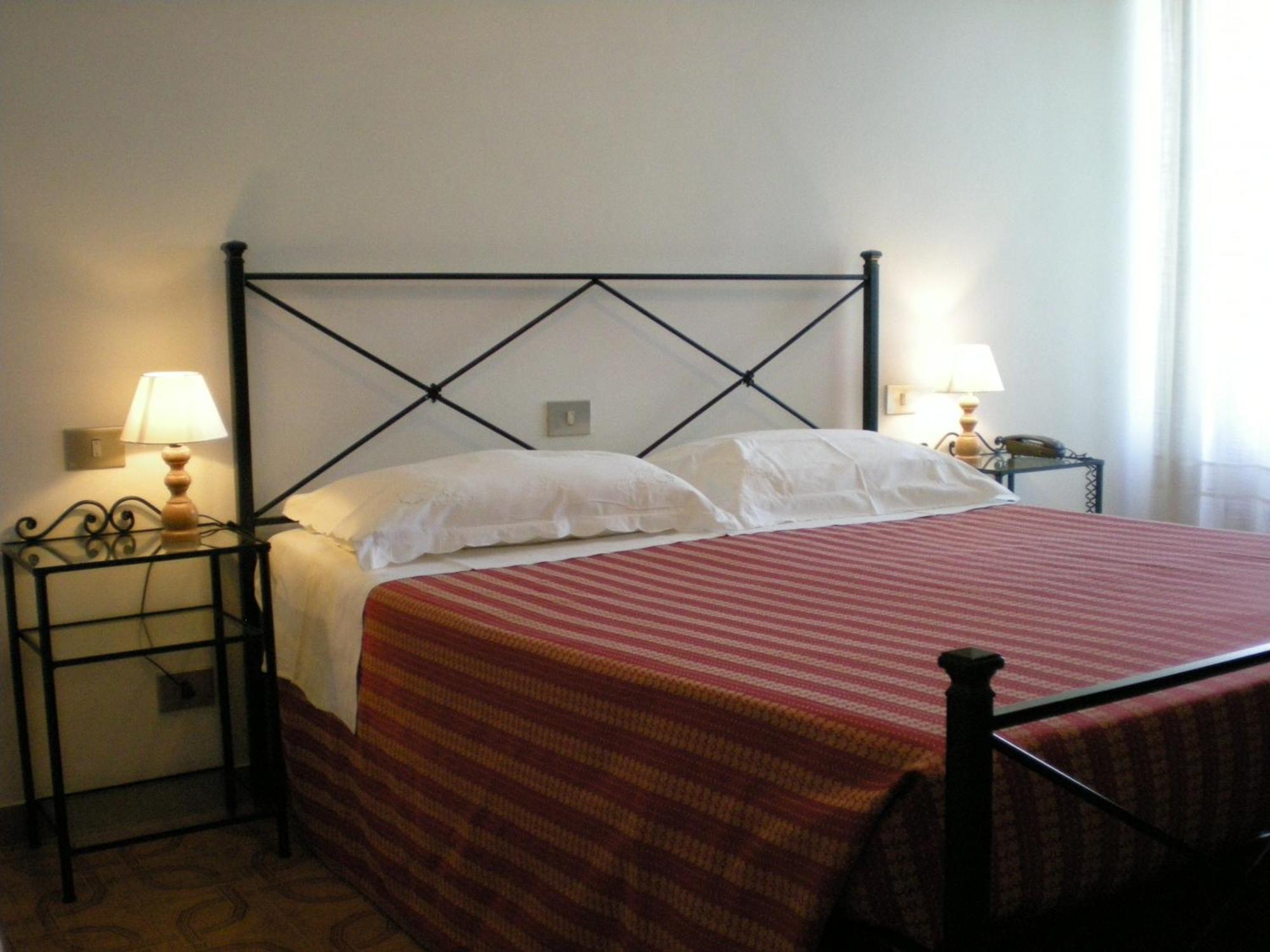 Hotel Sangallo Montepulciano Ruang foto